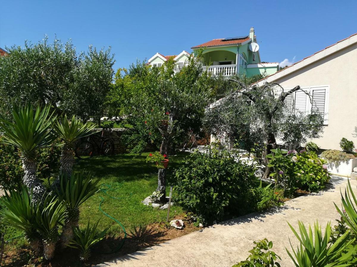 Olive Grove Apartment Водице Екстериор снимка