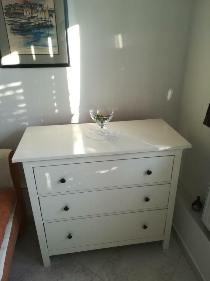 Olive Grove Apartment Водице Екстериор снимка